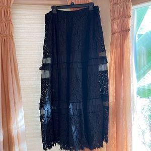 Tiar Lor Angeles Lace MIDI /  Maxi Skirt